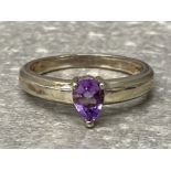 Silver ring set with pear shape amethyst, 3.6g size s