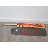 Gray nicolls megapower cricket bat with cover