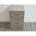 4 draw metal filing cabinet with keys 40 x 66 x 40 cm