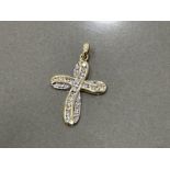 9ct gold white stone cross pendant