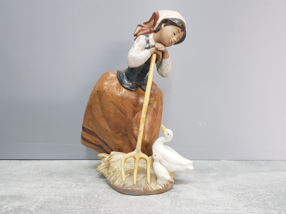 Lladro figure 2178 harvest helpers gres finish