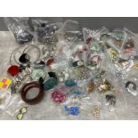 Substantial amount of ladies costume jewellery, earrings, bangles, rings etc some still with