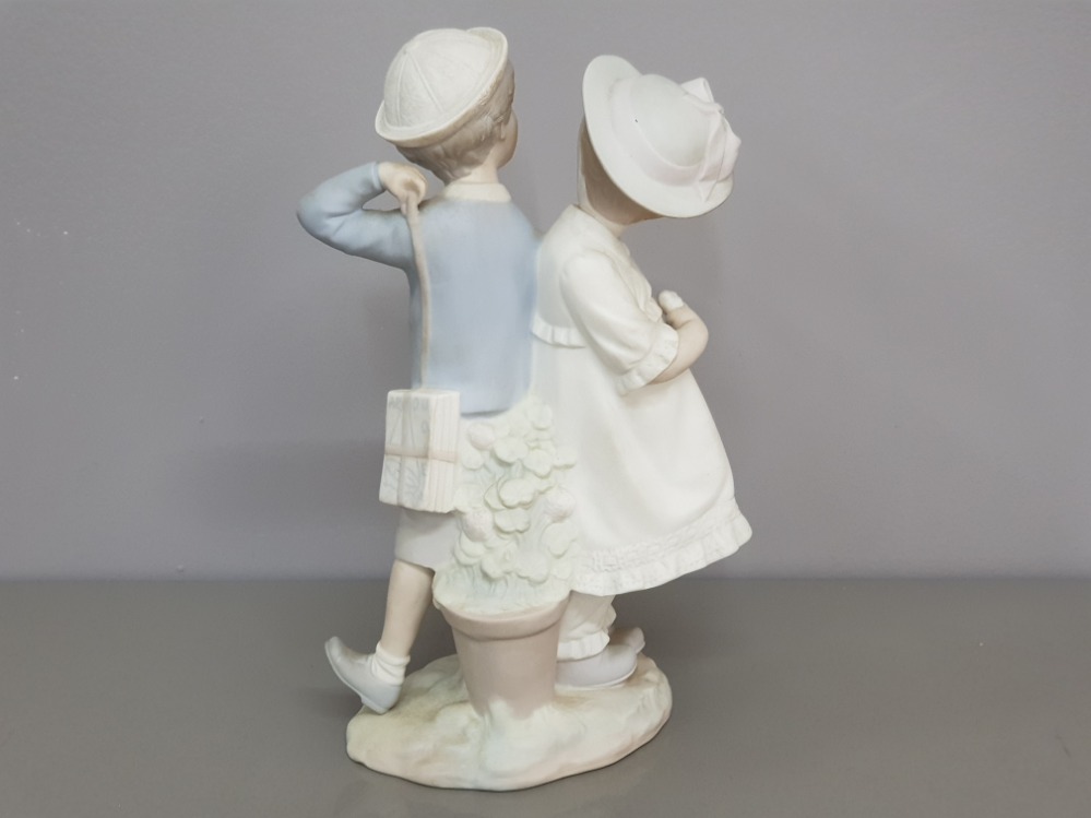 Lladro figure 1127 puppy love - Image 2 of 3