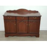 Mahogany Rossmore sideboard, 3 drawers above and 3 cupboards beneath, 119x48.5cm, H88cm together