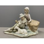 Lladro 4929 children reading in good condition