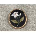 Oval Victorian gold brooch set with Petra dura inlaid hard stone