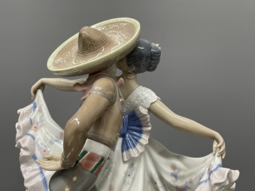 Lladro 5415 Mexican dancers in excellent condition and original box - Image 4 of 4