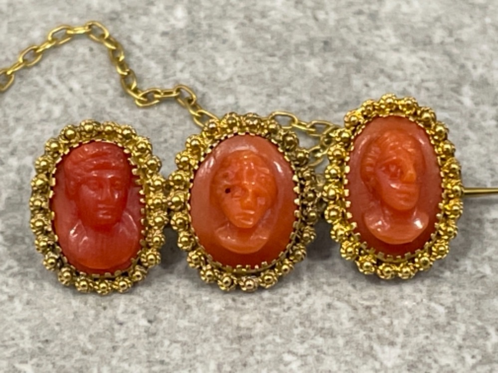 Victorian gold 3 oval coral cameo bar brooch with safety chain - Image 2 of 2