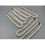 7 x strings of large 10mm-12mm freshwater pearl approx 171/2” length. Very good condition