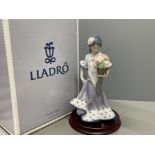 Lladro 5490 Flor Maria in great condition and original box