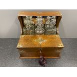 Stunning solid oak brass mounted 3 bottle tantalus with twin handles and key