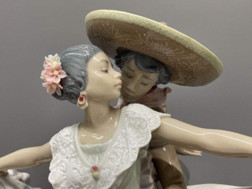 Lladro 5415 Mexican dancers in excellent condition and original box - Image 2 of 4