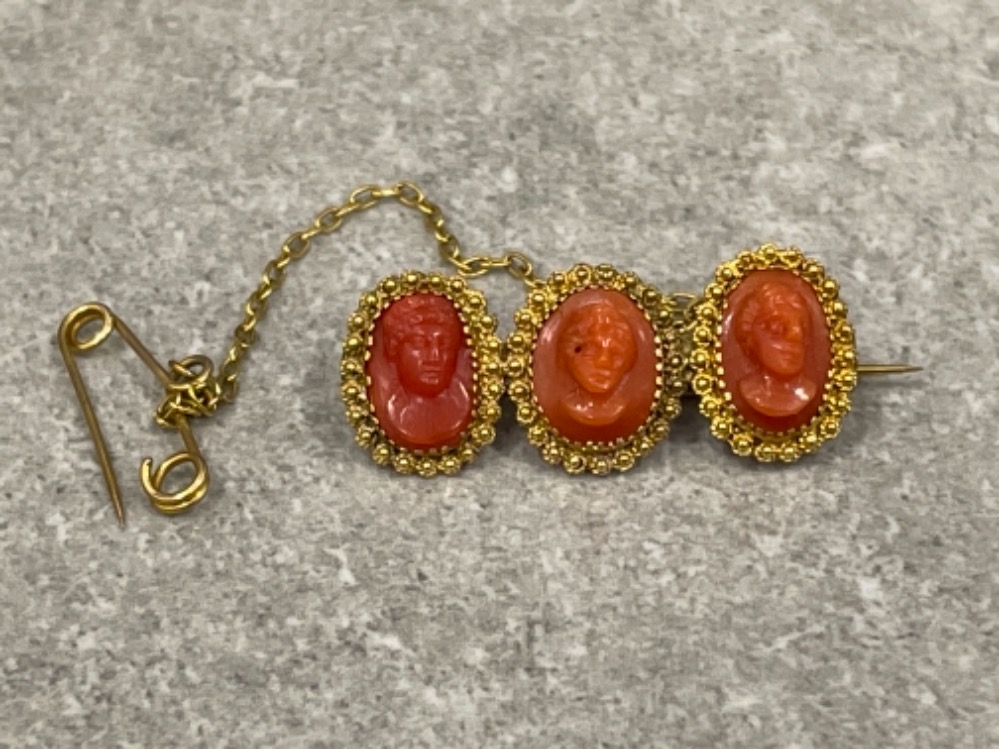 Victorian gold 3 oval coral cameo bar brooch with safety chain