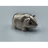 Silver guinea pig figure with Ruby eyes 14.3g
