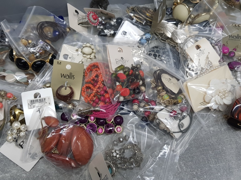 Large Quantity of costume jewellery mainly Daisy and Eve, Wallis, all new with original shop tags