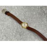 18ct gold Polaris ladies watch and strap in working order