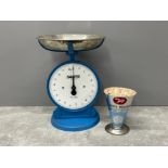 Salter scales and vintage cooks measure