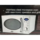 Breville 800 watt microwave in original box