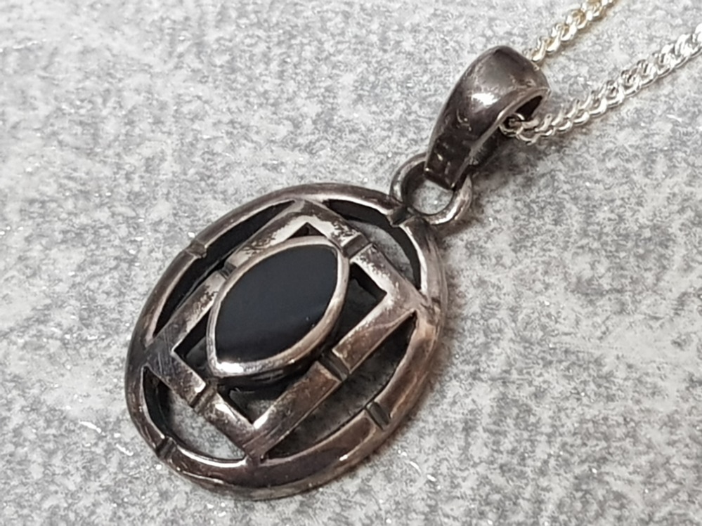 Silver and onyx pendant on chain, 6g, boxed - Image 2 of 2