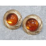 9ct gold round amber set stud earrings, 1.4G gross