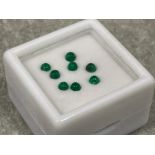 0.83cts Emerald round Cabochons