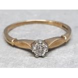 9ct gold round brilliant cut diamond solitaire ring, 1.18g size J1/2