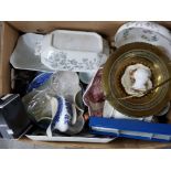Box of miscellaneous china pieces includes royal Worcester ladel, Aynsley bowl and willow pattern