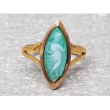 Antique London 1886 22ct gold ring set with dancing muse green cameo stone, size O 3.8g gross