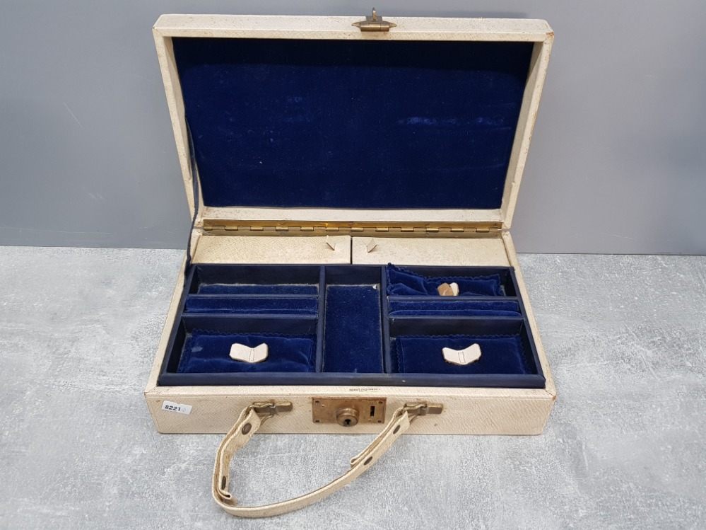 1960s jewellery box with inner sections