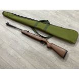 Stoeger .22 air rifle with carry case