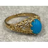 Ladies 9ct gold Turquoise ring. 2.1g size M1/2