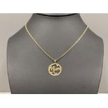 9ct gold Mum pendant and chain 3.9g