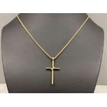 9ct gold Cross and chain 5.2g