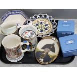 Mixed tray lot includes wedgwood trinkets, sadler tankards, ringtons bowl etc