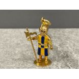 18ct gold Vatican Swiss Guard pendant/charm 4.3G