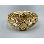 22ct gold Fancy flower ring. Size P 2.1g