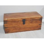 Large sheesham wood twin handled blanket box/trunk 102x47x41cm