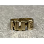 9ct gold Gents NUFC ring 4.5G size P