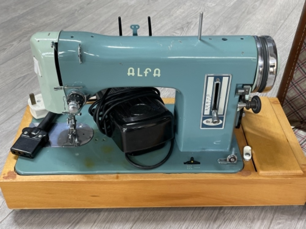 Alfa electric sewing machine in case - Image 2 of 2