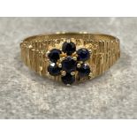 Ladies 9ct gold Sapphire cluster ring 2.2g size P
