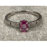 Ladies 18ct white gold Pink stone Diamond ring. 2.24g size O