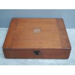Victorian writting box with leather insert