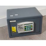 Small underbench digital and manual metal safe, with key