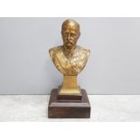 Heavy brass military bust of WWI lord Roberts, on wooden plinth, 20cm