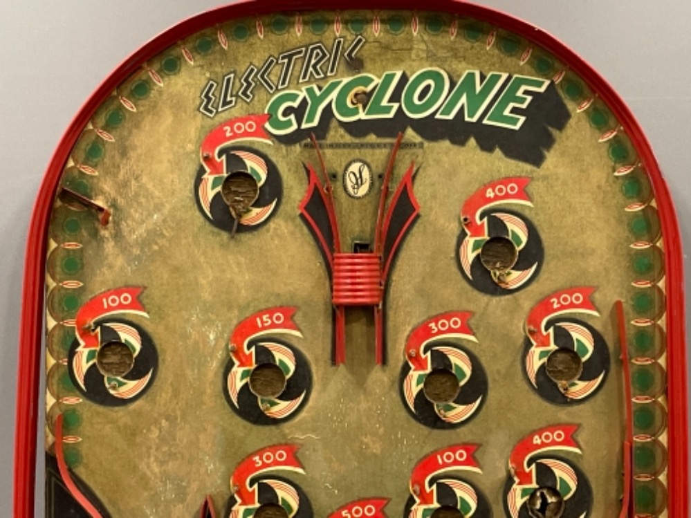 Electric Cyclone Bagatelle board game - Bild 2 aus 3