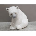 Lladro figure 1209 polar bear seated, good condition