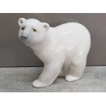 Lladro figure 1207 Attentive polar bear