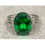 Silver green stone and CZ ring, size T