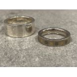 2 heavy sterling silver rings. Both in great condition 28g sizes Z & S