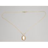 9ct gold oval cameo pendant with plated chain, 3g gross